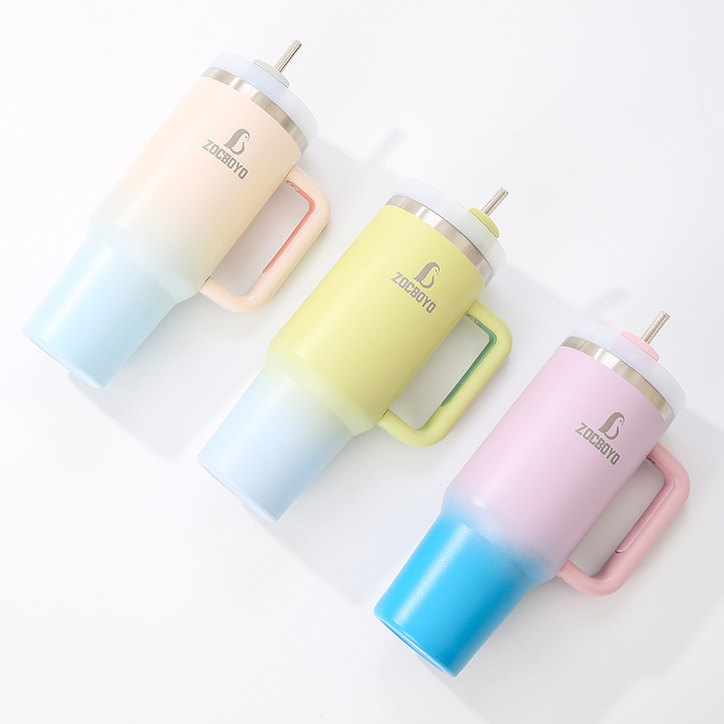 ZOCBOYO Cross-border 304 stainless steel handle car cup, large-capacity gradient cooling car cup Application Scenario
