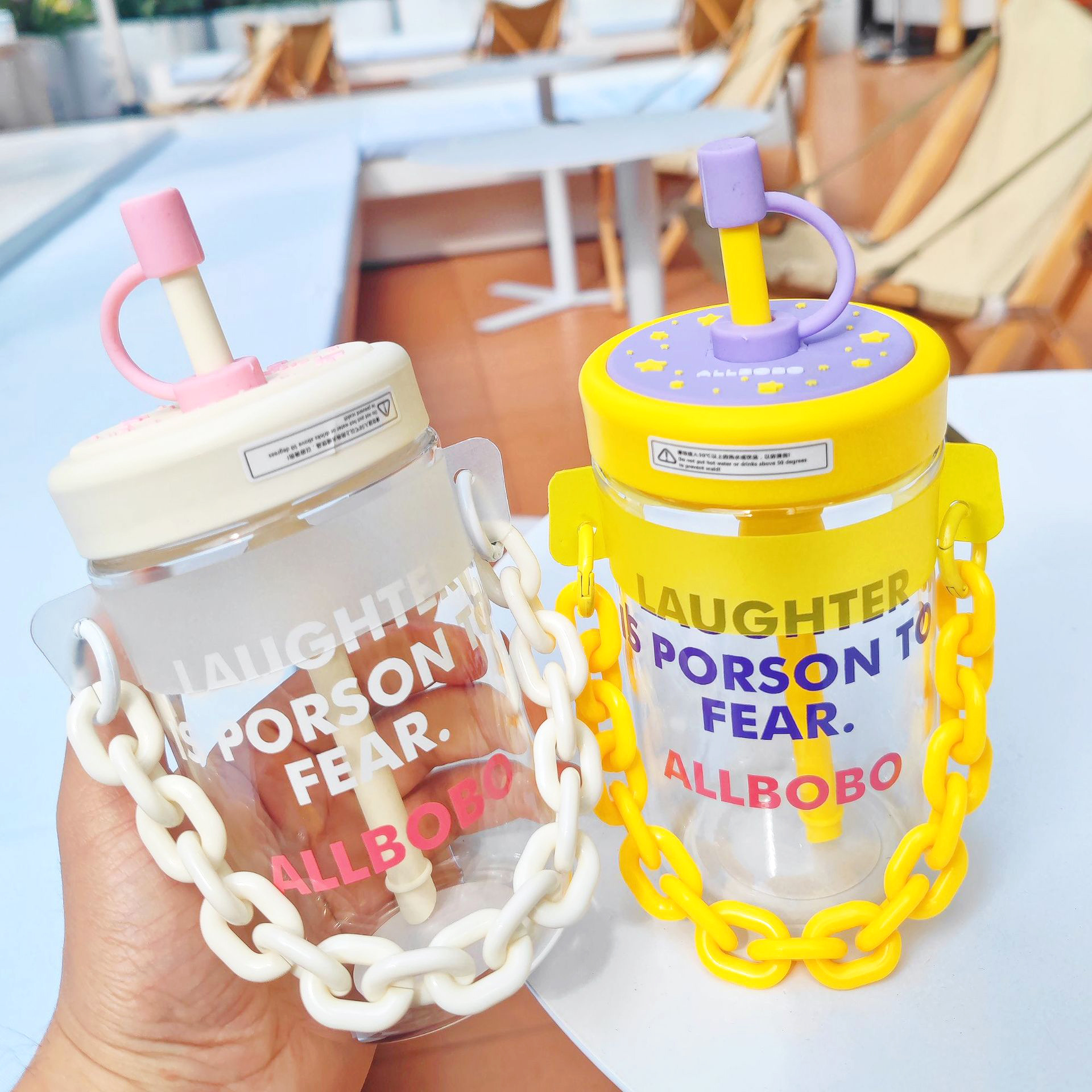 Creative and fashionable straw cup, portable, high appearance level water cup, teenage student, ins style student glass cup wholesale full figure