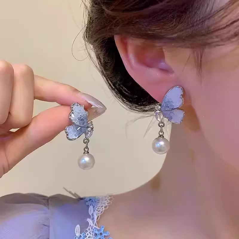 Super ethereal blue butterfly stud earrings for women, 2024 new bestseller earrings, niche, light luxury, high-end and elegant pearl earrings details Picture