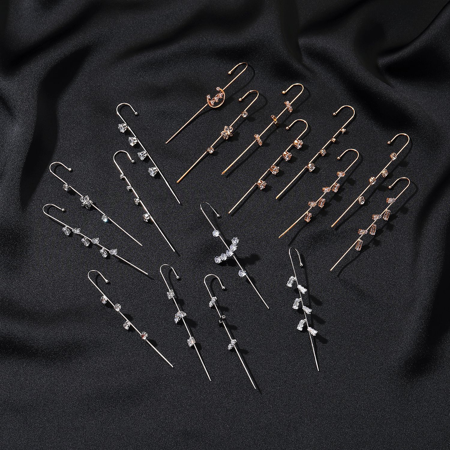 The new inS-style piercing ear piercing earrings are elegant and studded with zircon. The star letters surround the earlobes with diagonal stud earrings Specification drawing
