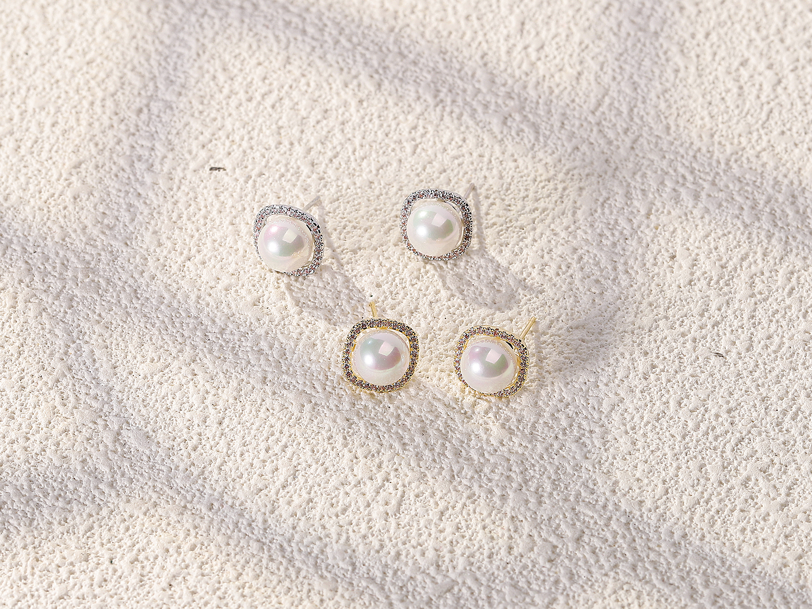 Xuhui brand exquisite and light luxury copper plated with real gold, zirconia 925 silver needle square pearl, fashionable and elegant stud earrings, earrings and pendants Item Picture