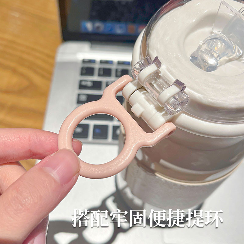 Simple solid-color insulated cup, large-capacity double drinking cup with cup sleeve, portable straw cup, student sports drinking cup Application Scenario