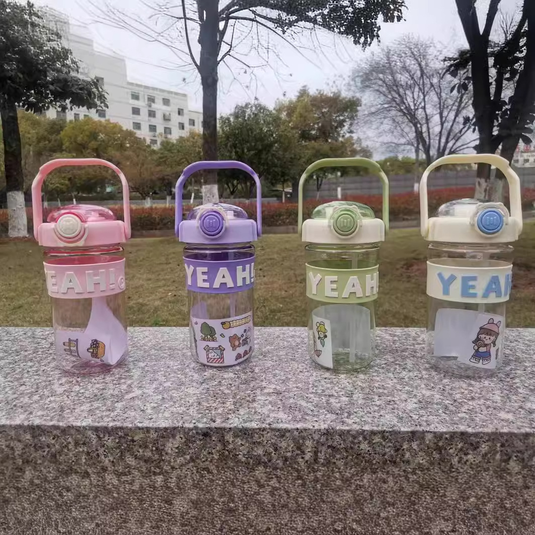 Summer water cup for girls, high appearance level, straw cup in ins, large capacity, high-temperature resistant, with shoulder strap, transparent sports travel cup details Picture
