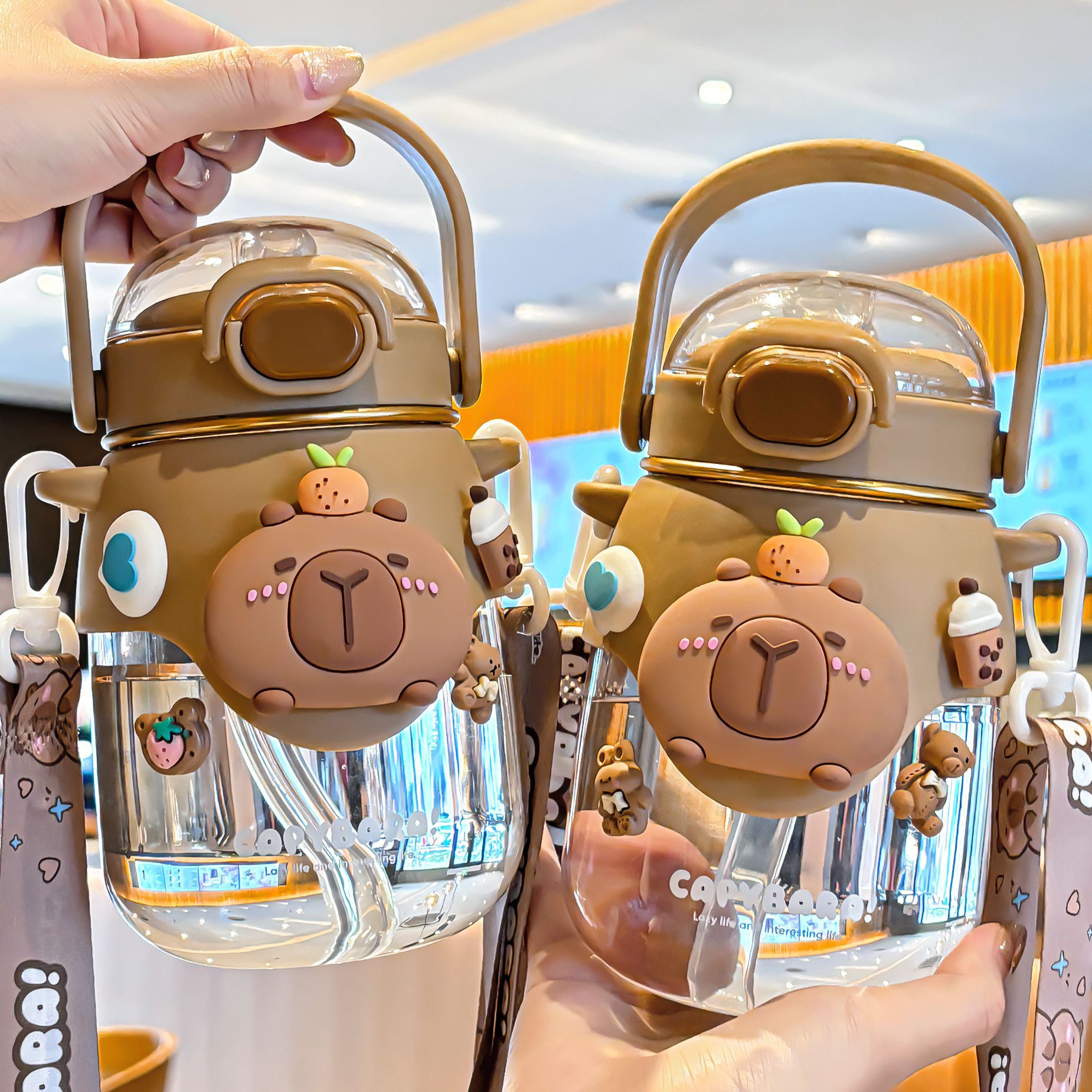Kapibala water cup, large capacity, high appearance level, large-belted cup, girls' straw cup, cute and convenient, plastic cup for going out full figure