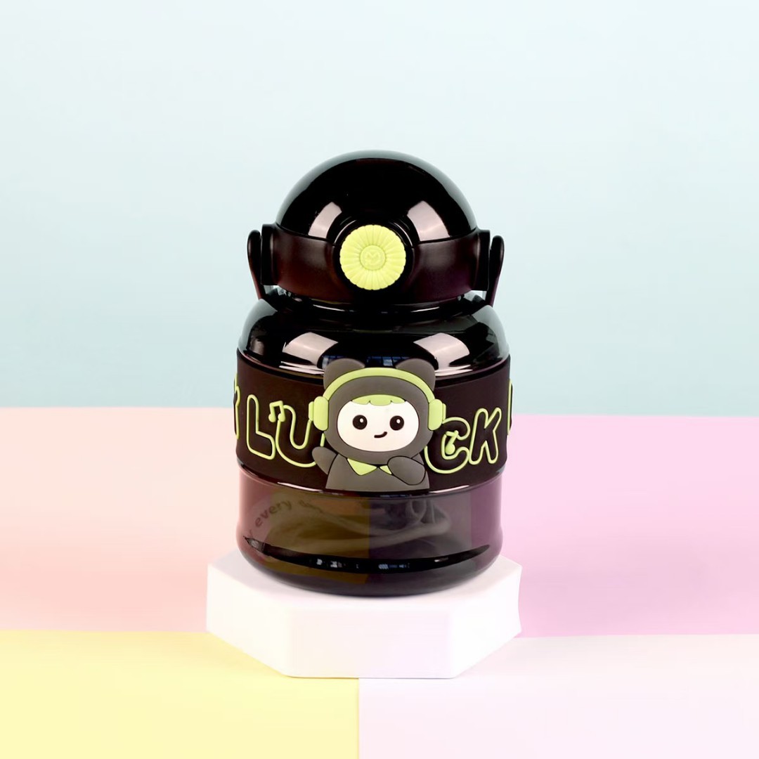 Children's plastic cups, ton cups, high appearance level, straw cups, large-capacity water cups, high-temperature resistant, male and female student handles, portable details Picture