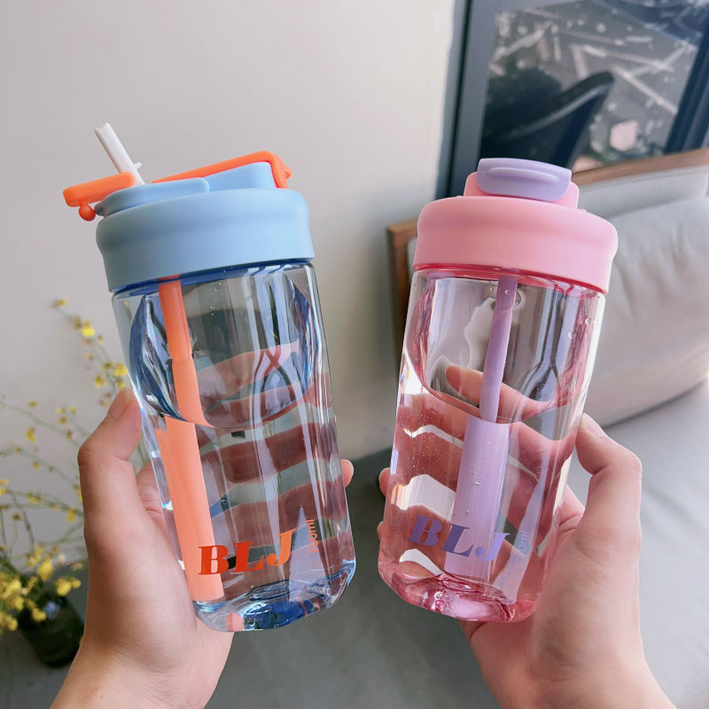 Coffee cup with straw, water cup, double-drinking cup, male and female students on Instagram, high appearance level, high-temperature resistant, creative, portable and easy to use cup full figure