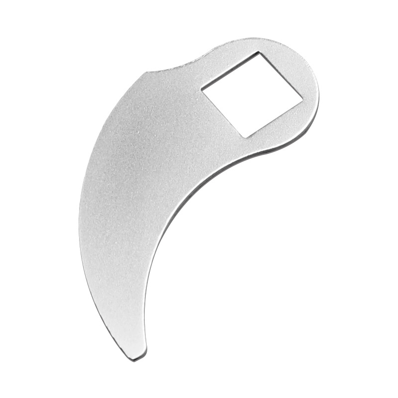 Manual garlic mince machine accessories, stirring curved knife blades, square holes, 420 stainless steel minced vegetable and meat grinder blades Application Scenario