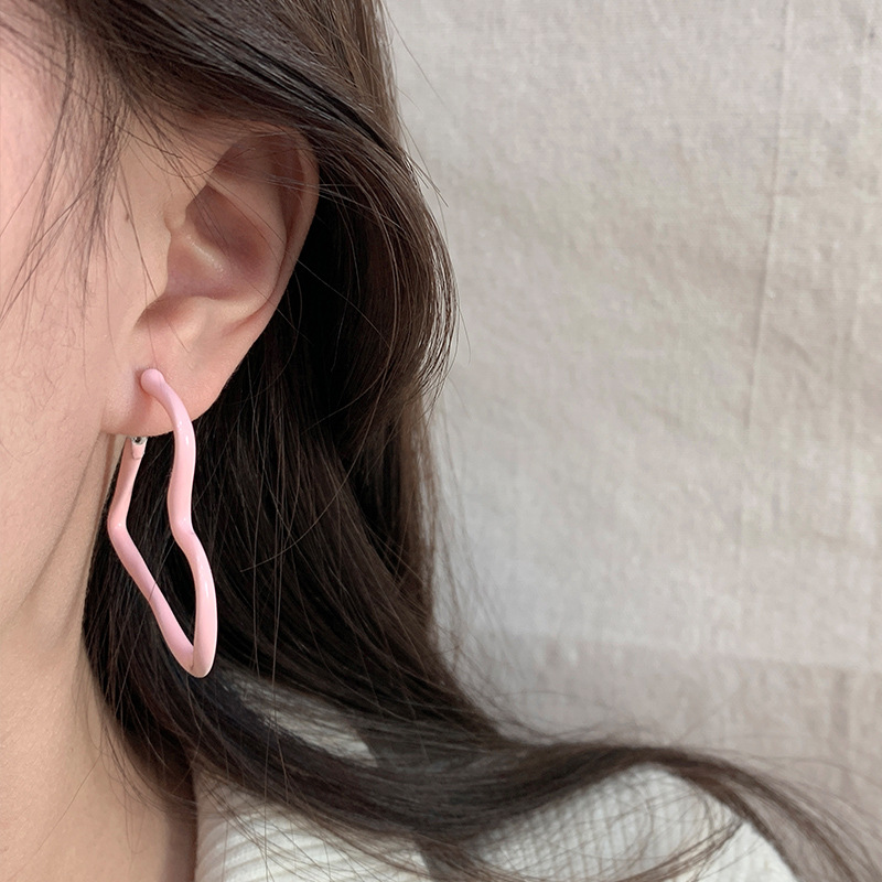 Fresh and cute Morandi heart cream large ear rings with silver needles for women, sweet and lovely Korean spring and summer colorful earrings details Picture