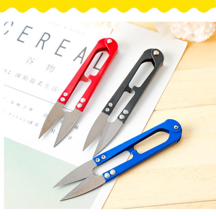 Specialized colored small scissors for cross-stitch tools, yarn cutters, thread end cutters, U-shaped trimming scissors, wholesale from street stalls Specification drawing