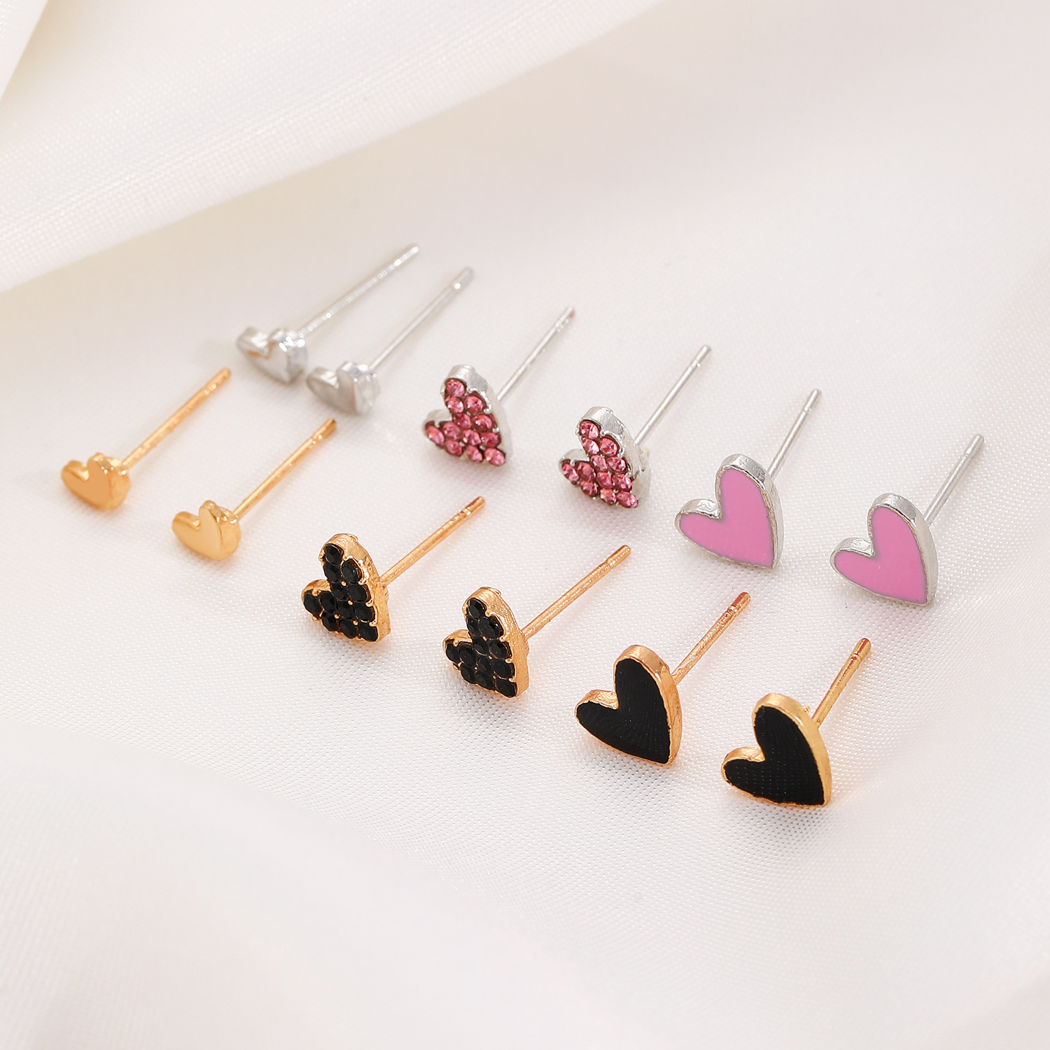 European and American minimalist pearl rhinestone bow heart-shaped stud earrings Sweet and simple, versatile stud set for girls full figure