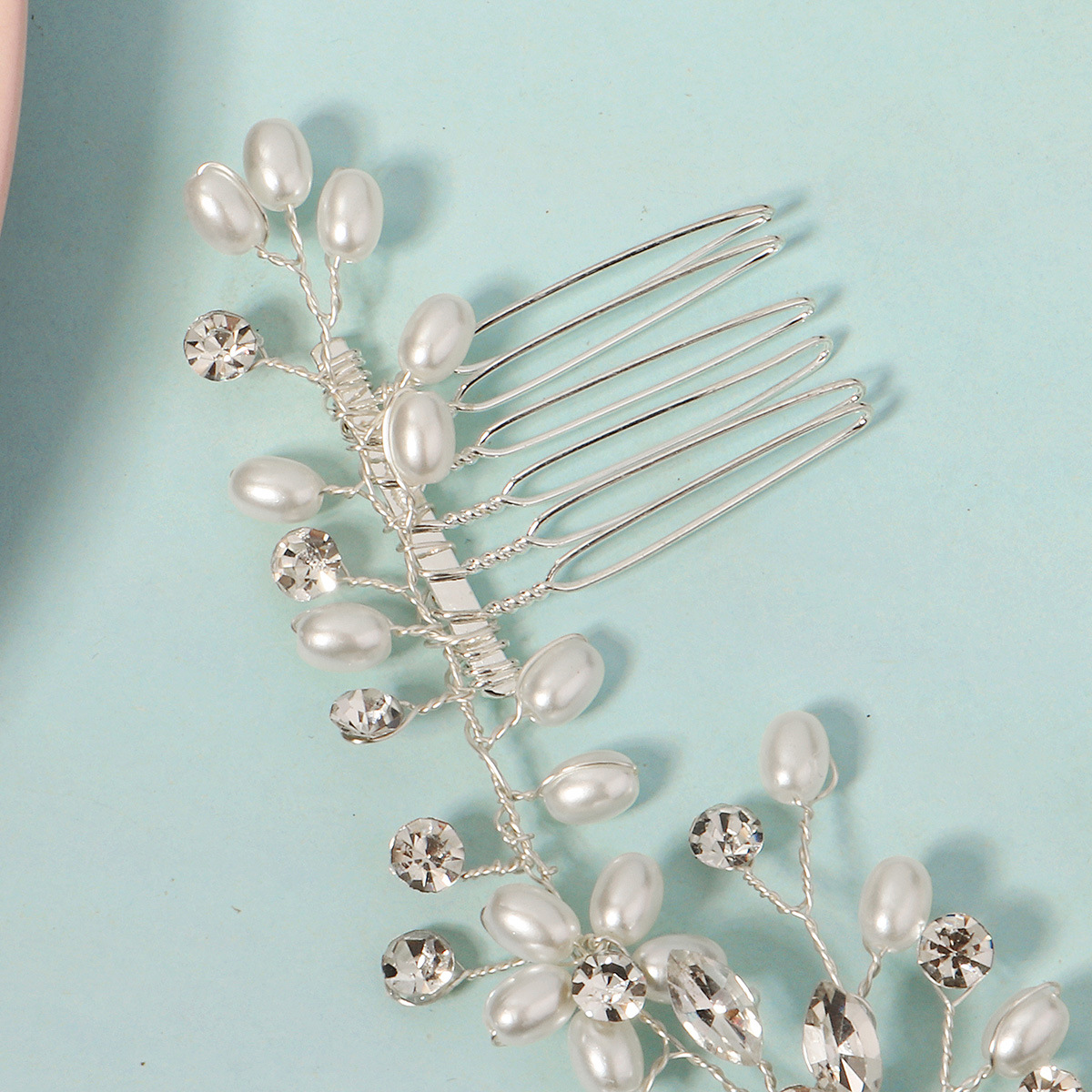 Water diamond and pearl bride's hair bun, wedding banquet, hair accessory, hair band, women's high-end style, versatile, handcrafted beaded comb Specification drawing