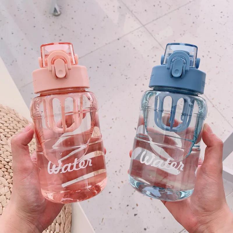 Water cup: High appearance level for girls, plastic cup, portable sports water cup, simple and fresh, anti-drop cup for male couples, casual cup full figure