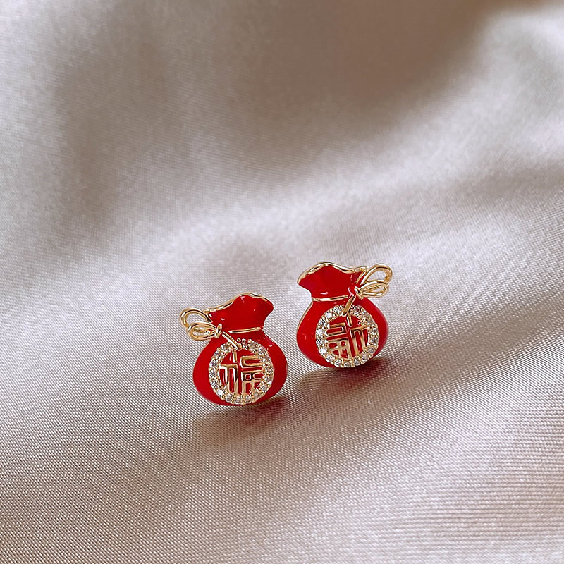 New 2024 bestseller red small lucky bag earrings for the New Year, unique and high-end stud earrings for women, perfect for winter earrings Application Scenario