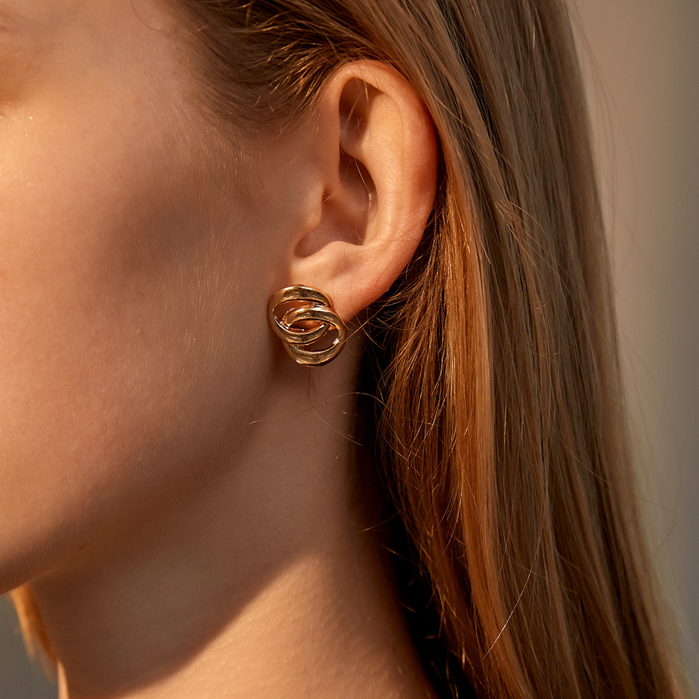 New European and American minimalist loop stud earrings, cold style retro alloy geometric earrings, cross-border trendy accessories wholesale full figure