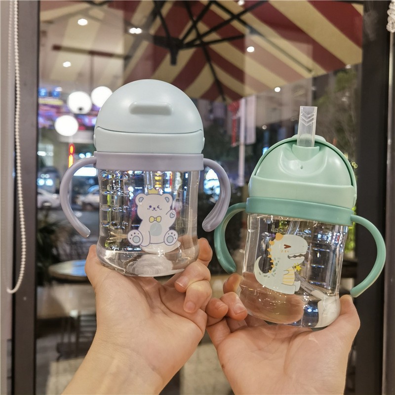 Children's straw, marble straw, water cup, plastic cup for babies to drink, kindergarten children with handle, baby learning to drink cup full figure
