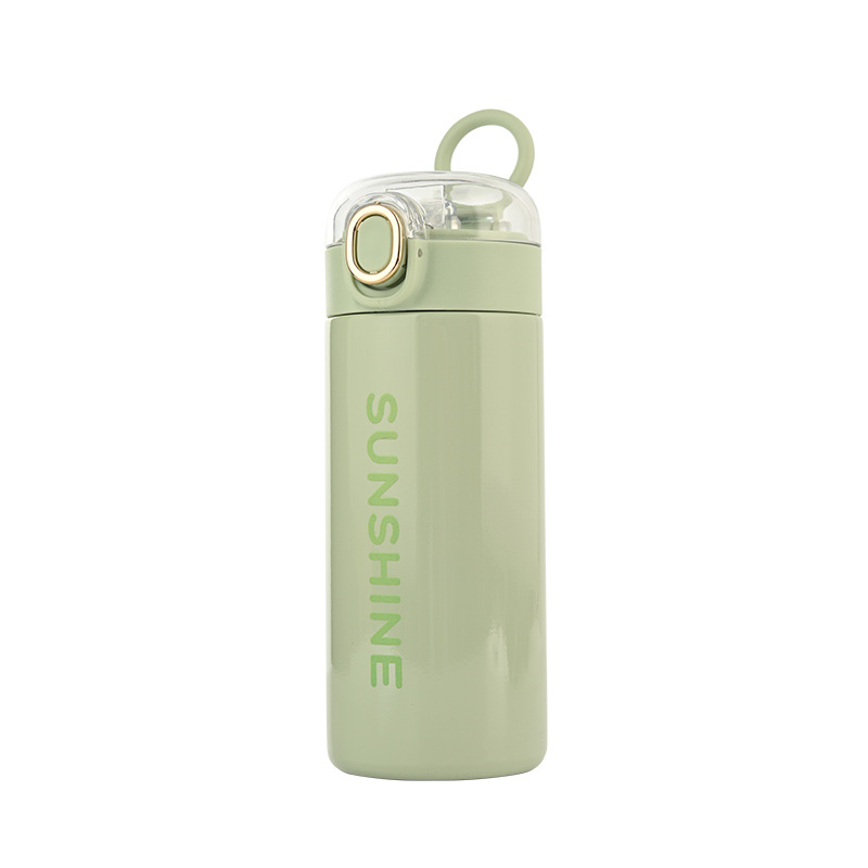 This is a popular cream-style simple English insulated cup with a straw. It is a high level of appearance for girls and can be customized as a logo cup Item Picture