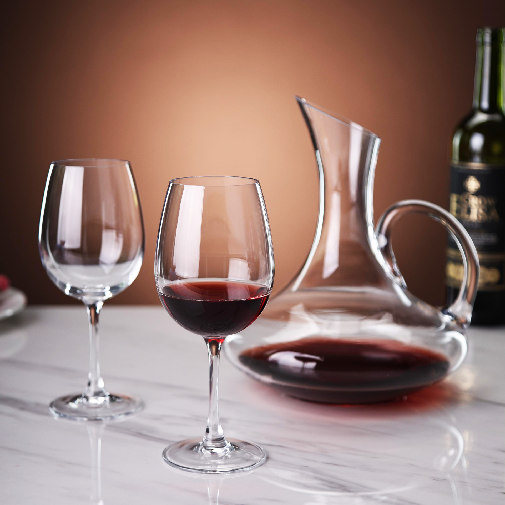 【 Factory Direct Sales 】 Cold-cut process red wine glasses, high appearance level, creative glass highball glasses, foreign wine glasses can be printed with "LO" Application Scenario