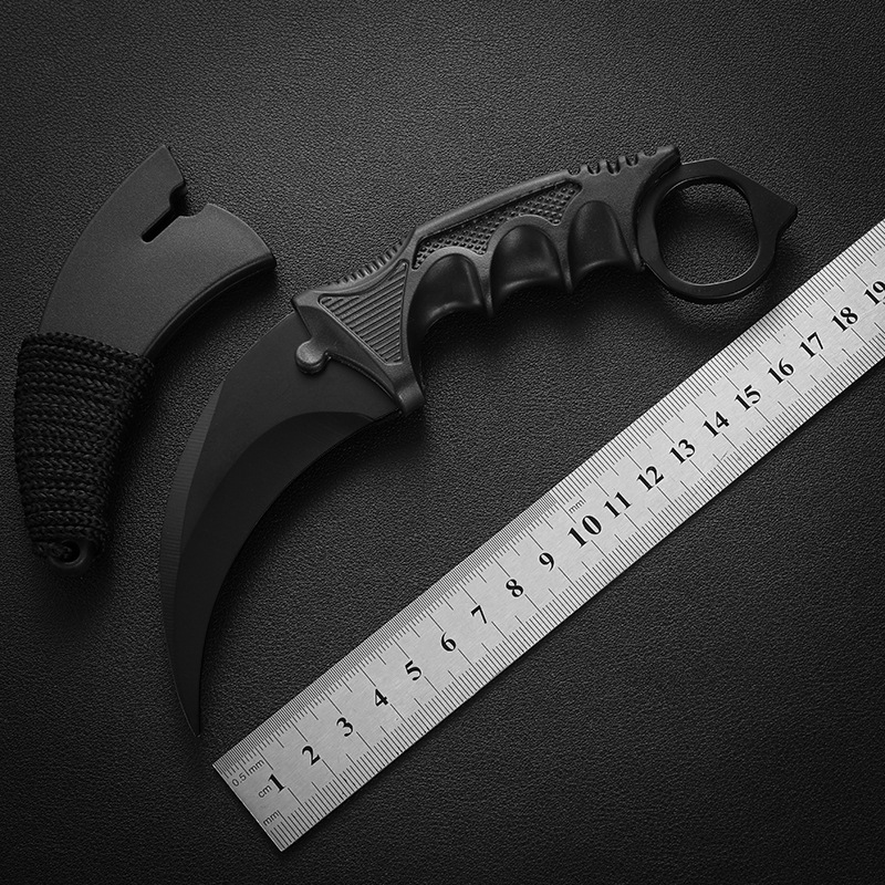 CSGO Claw knife Outdoor high-hardness self-defense weapon knife portable outdoor toy game swing knife unsharpened undefined
