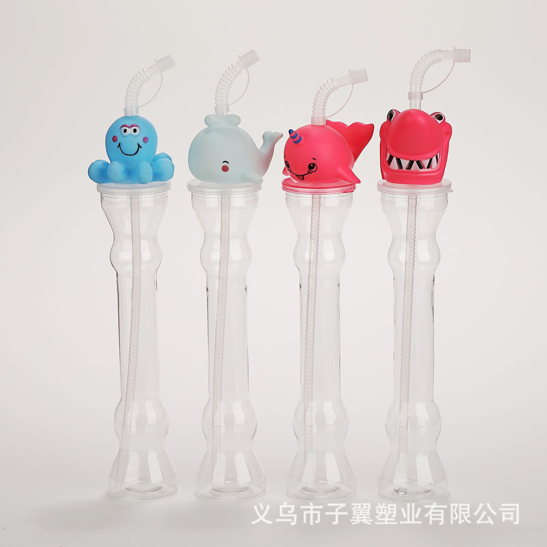 Factory direct sales of new disposable plastic water cups in multiple colors to choose from, including small gourds, large gourds, cartoon plastic straw cups full figure