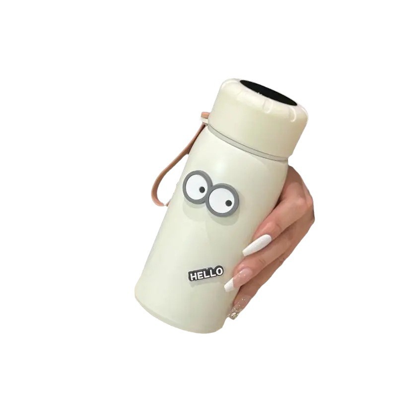 The 2024 new style cup on Instagram features a high level of appearance. It is a simple Korean-style niche tea and water separation brewing cup that is portable, shockproof and cute Item Picture