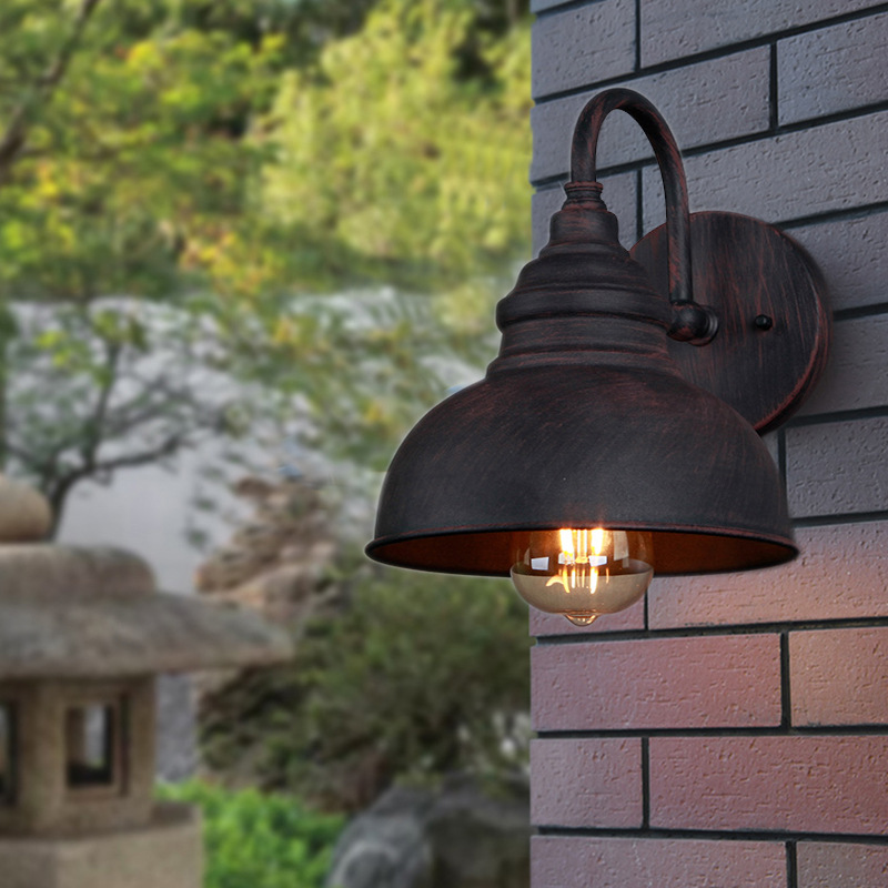 Factory direct sales of American-style simple outdoor wall lamps, waterproof wall lamps for outdoor balconies and doorways. One piece in stock, consignment with free shipping full figure