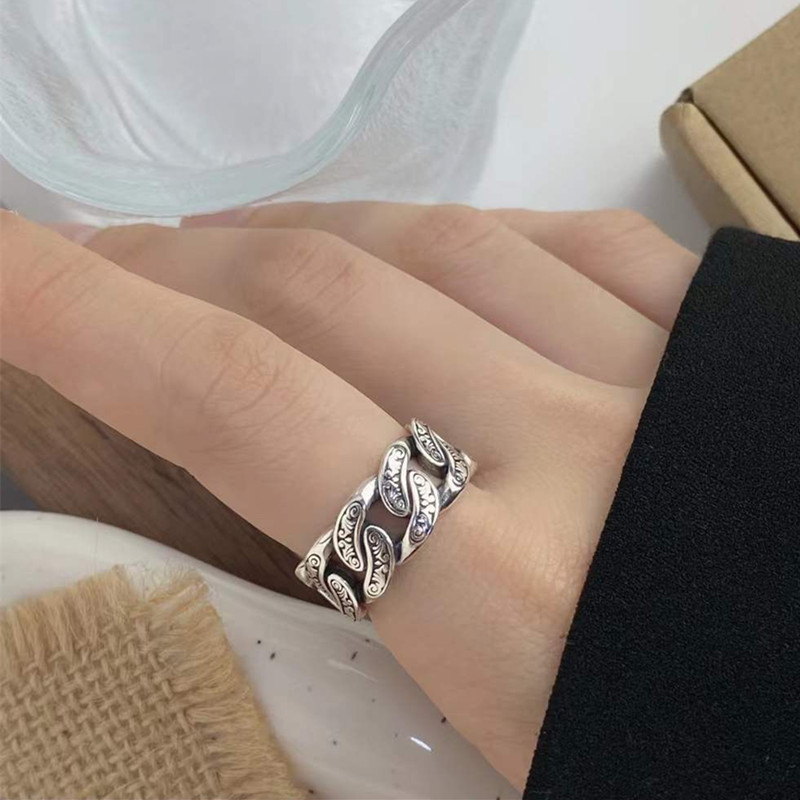 Retro fashion totem Tang grass relief chain opening ring, women's unique and cool food ring, ins niche design Specification drawing