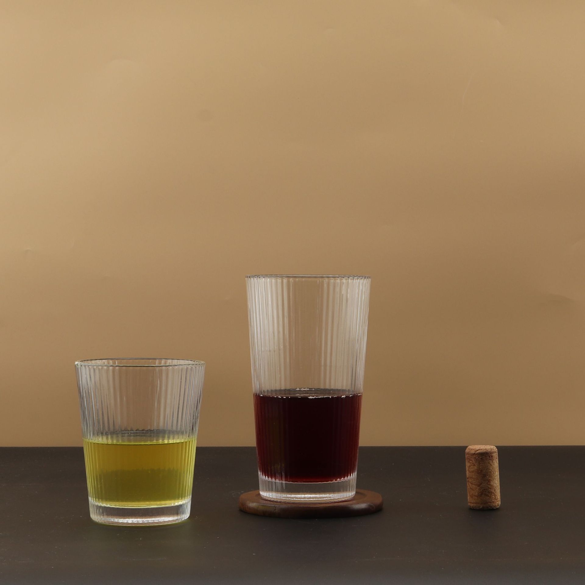 Innovative glass water cups, thick-bottomed heat-resistant tea cups, household juice cups, coffee cups, heat-resistant milk cups Application Scenario