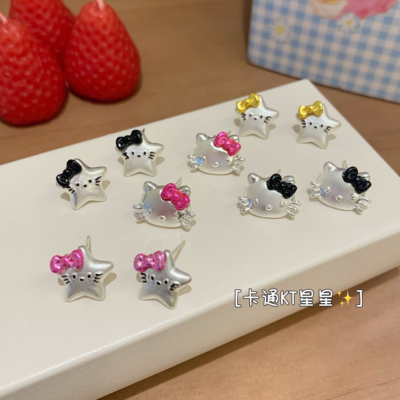 Fun cartoon KT head cat stud earrings Collection, Girls' silver needle Sweet and cool Y2K bow five-pointed star student earrings full figure