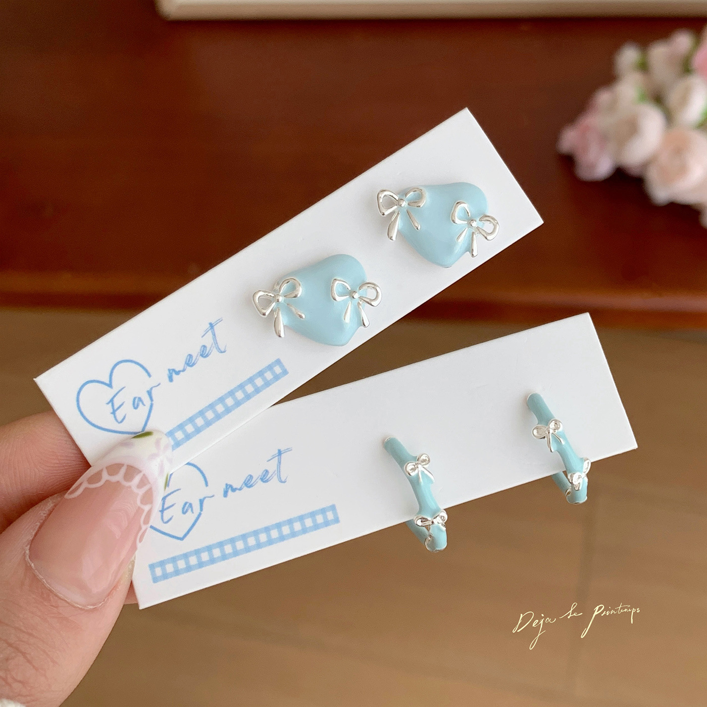 New cream blue oil-dripping heart-shaped ear studs, Instagram-style silver needle for girls, girlish dopamine, niche and sweet ear rings full figure