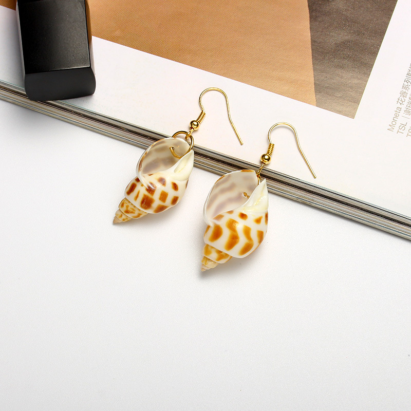 European and American inS-style creative natural shell earrings, Bohemian conch and flower conch earrings, summer abalone and shell earrings full figure