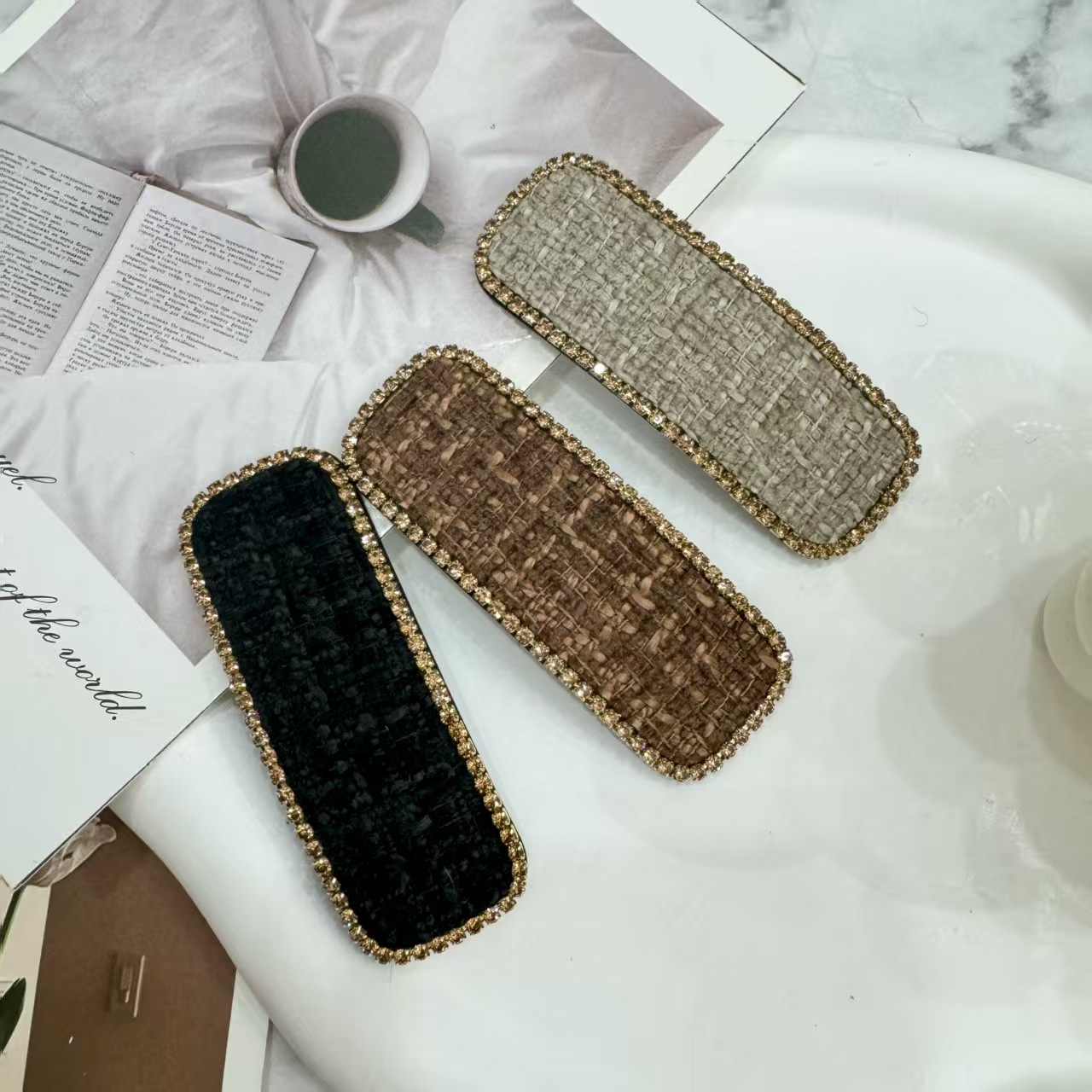 Acetic acid clipper hair accessory for little girls: Simple and fashionable design. The clipper is stable and won't damage the hair Application Scenario