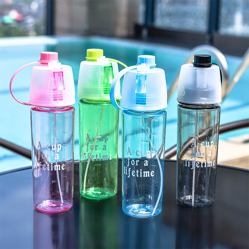Popular spray cup, children's straw, household cup, portable sports water cup, high appearance level gift plastic cup for girls Application Scenario