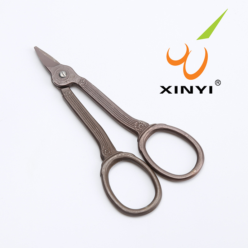 Xinyi Scissors, retro scissors, antique scissors, household embroidery scissors, metal scissors, integrated forging and pressing scissors, stationery scissors Specification drawing