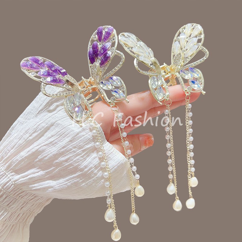 New Chinese-style crystal butterfly hair clip for women, retro back of the head, half-tied hair clip, step tassel shark clip hair clip Application Scenario