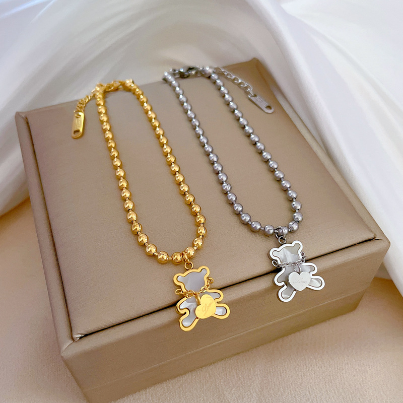 【 All-titanium Steel 】 Elegant heart-shaped little bear Mother-of-pearl lucky minimalist chain bracelet Female Internet celebrity retro best friend full figure