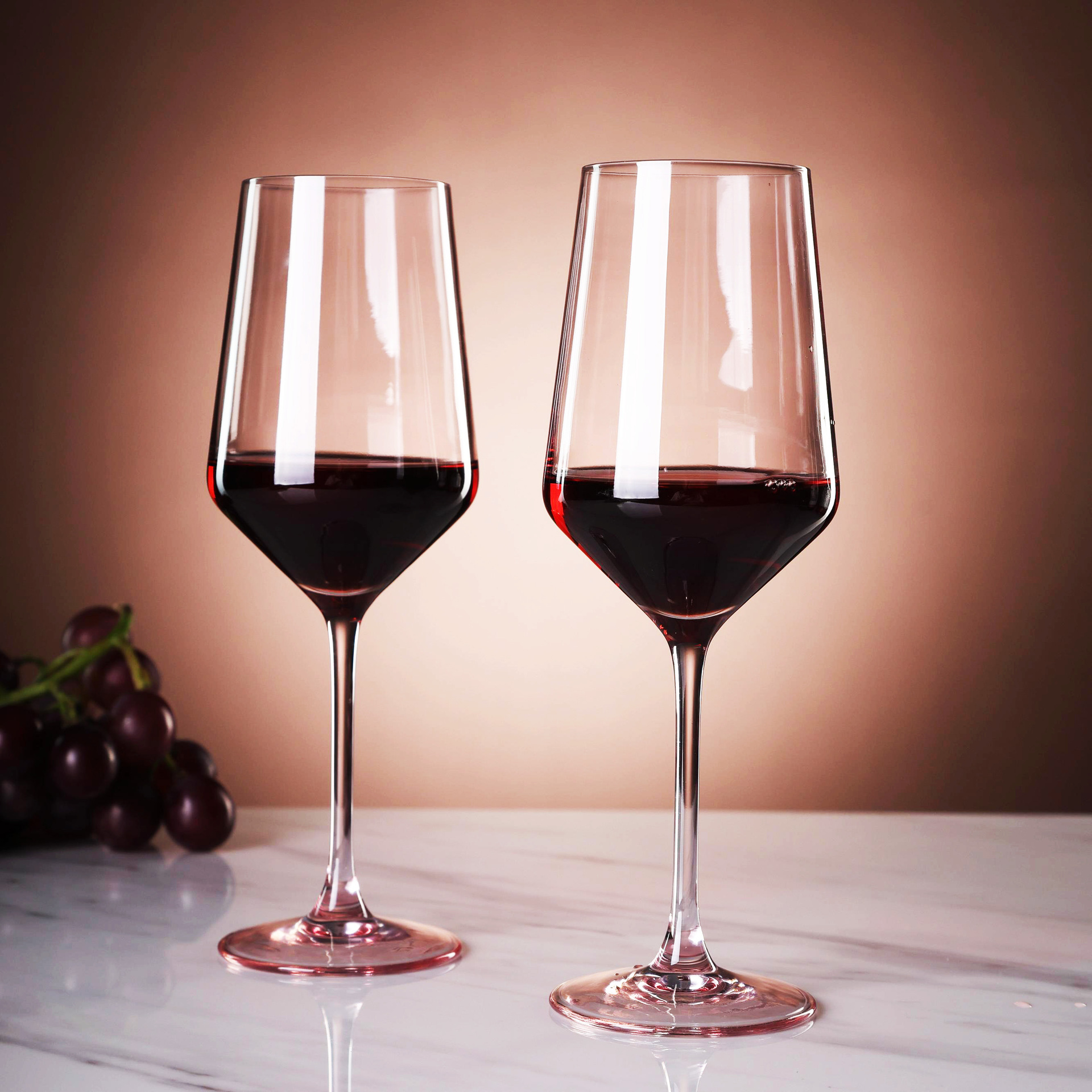 【 Factory Direct Sales 】 Cold-cut powder rod red wine glasses, creative wine glasses, household glass foreign wine glasses with LOGO printing full figure