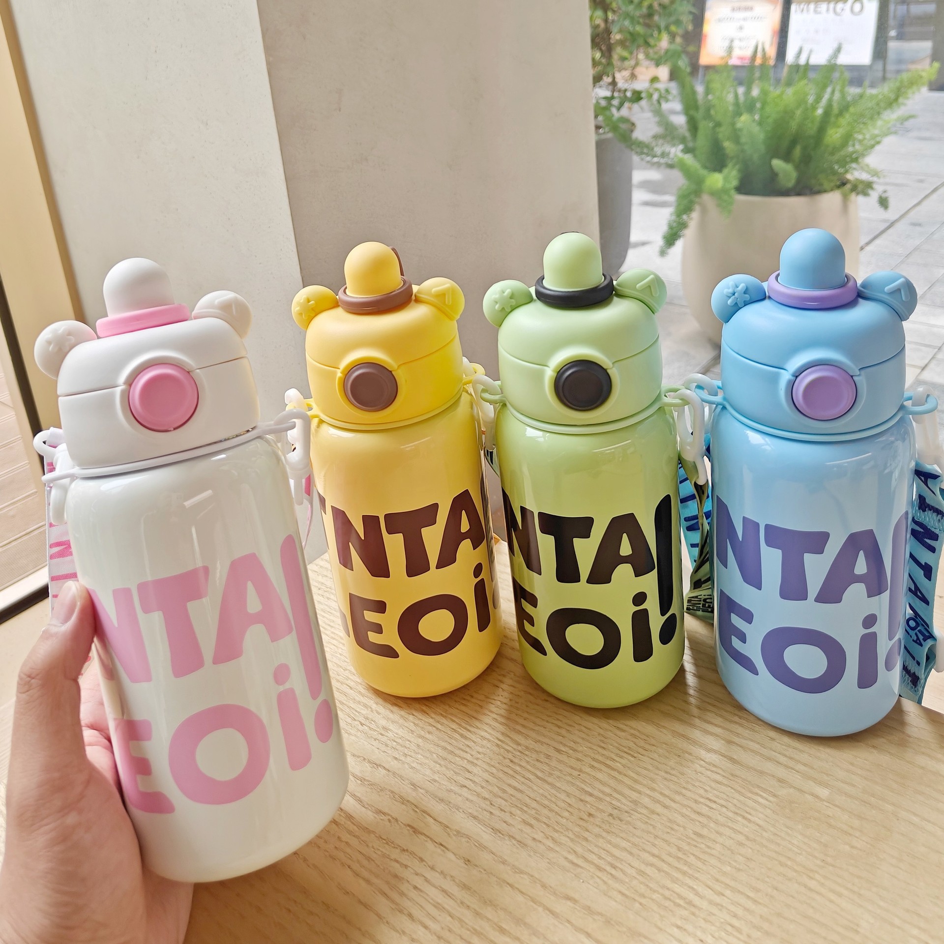 Children's insulated cups, high appearance level 316 stainless steel water cups for boys and girls, crossbody dopamine cup, double-drinking straw cup full figure