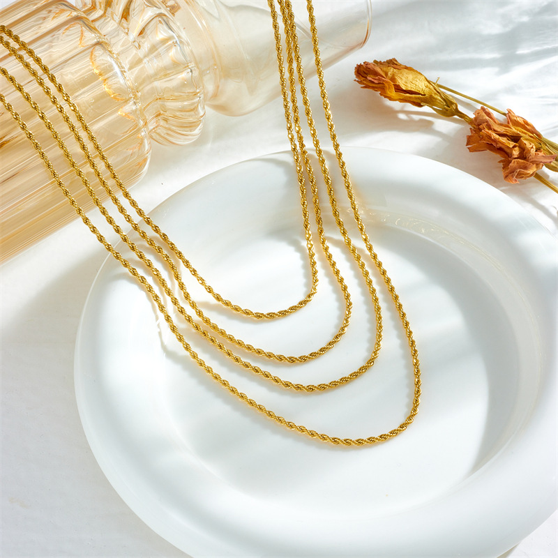 European and American fashion, individual punk hip-hop, retro, simple and versatile titanium steel metal twist chain, multi-layer layered wearing necklace details Picture