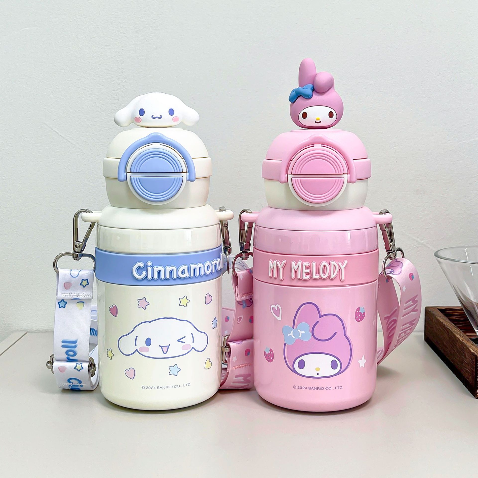 Sanrio student insulated cup, cute cartoon girls' water cup, portable children's straw cup with plush toy and pop-up lid cup full figure