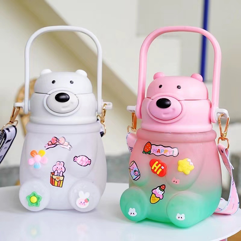 Gradient color bear set cup, double-drinking straw cup, high appearance level, large-capacity children's water cup, student high-temperature resistant plastic cup Specification drawing
