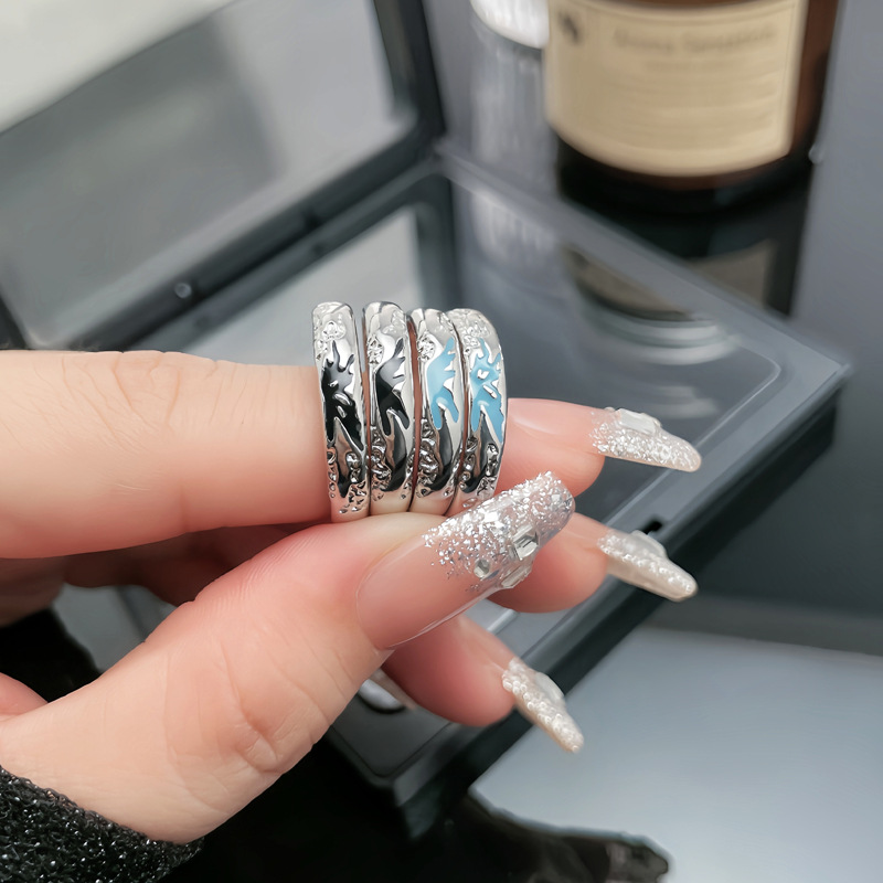 Niche and simple half-butterfly couple rings, ins fashion enamel, individual and cold style, texture open ring for women full figure