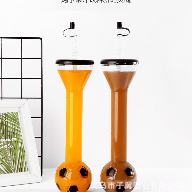 Simple, fashionable and creative cartoon cup, disposable plastic straw cup, popular milk tea and juice bottle, new football style Specification drawing
