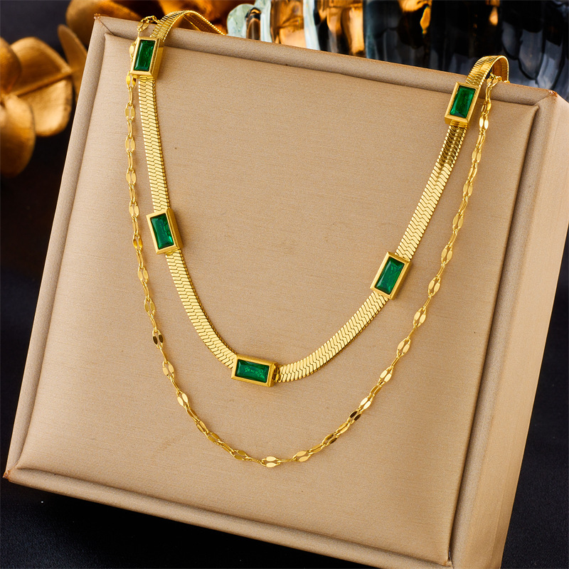 European and American cross-border fashion, retro and high-end style, double-layer overlapping blade collarbone chain, square diamond-encrusted accessory necklace full figure