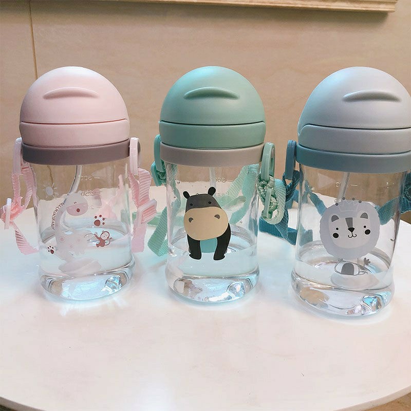 Cartoon children's backpack water cup, anti-drop with graduated straw cup, biting and anti-choking water cup, kindergarten baby drinking cup Item Picture