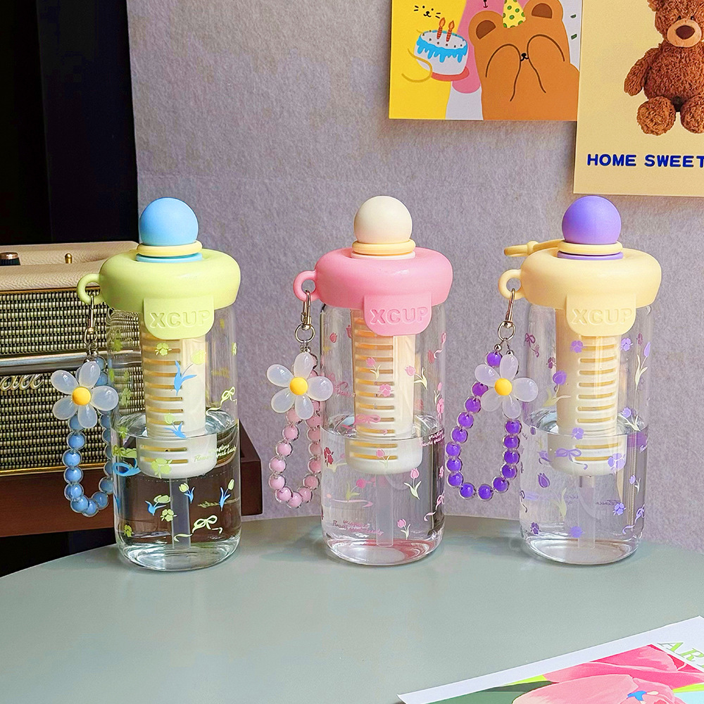 Girls' small flower water cup, high-temperature resistant, high appearance level, portable straw cup, tea brewing with filter, summer girl's cup gift details Picture