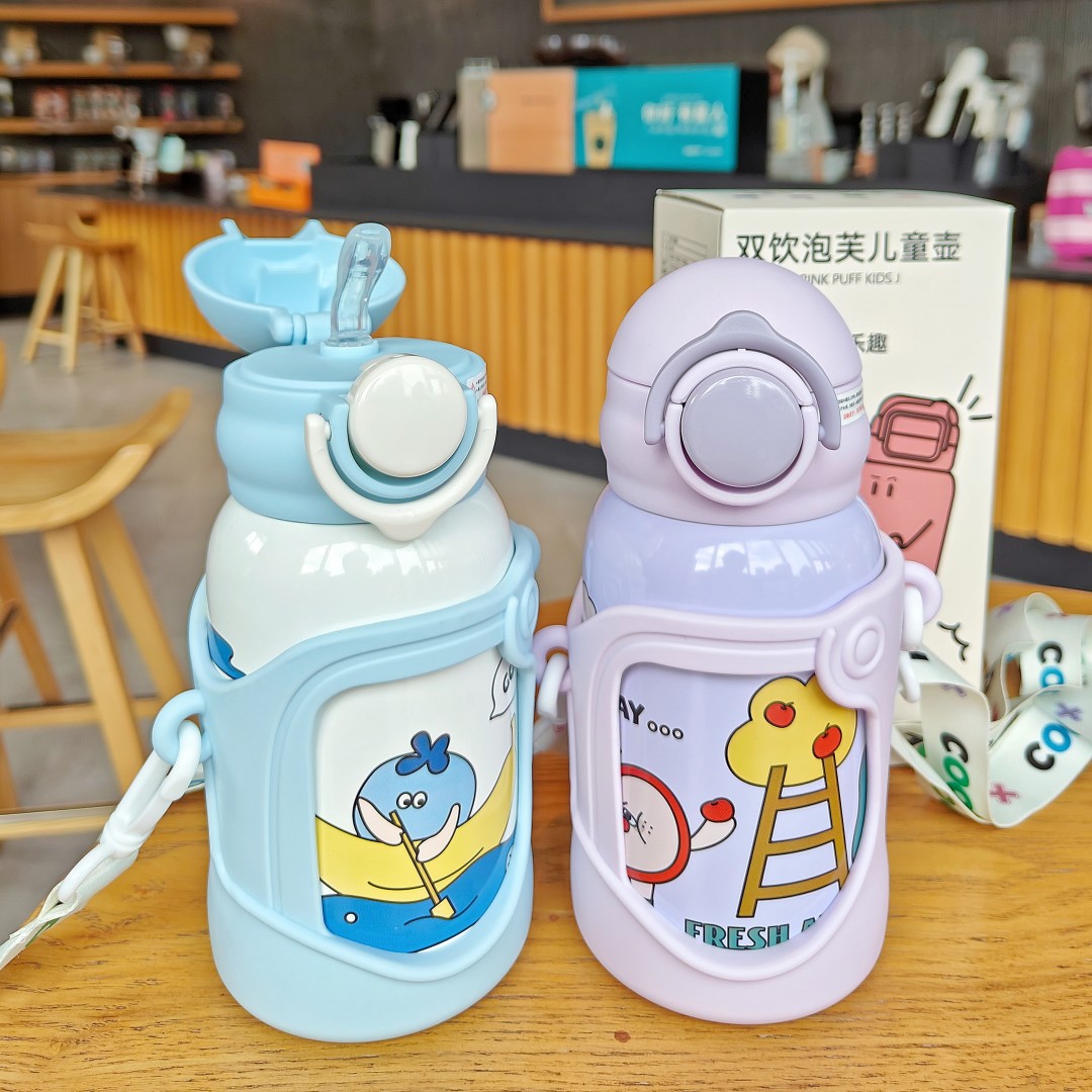 New cute children's insulated cups with cup sleeves, anti-drop straws, water cups, cartoon vacuum cups, student gifts wholesale Application Scenario
