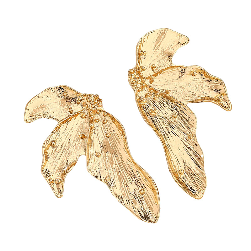 European and American retro exaggerated leaf three-dimensional ear studs, cold style alloy design sense earrings, cross-border accessories, fashionable earrings Item Picture