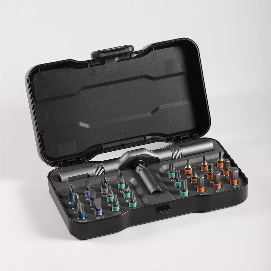 Duke RS1 Multi-purpose Ratchet Screwdriver set, Duke RS2 ratchet socket Set, 24-in-1 tool set Application Scenario