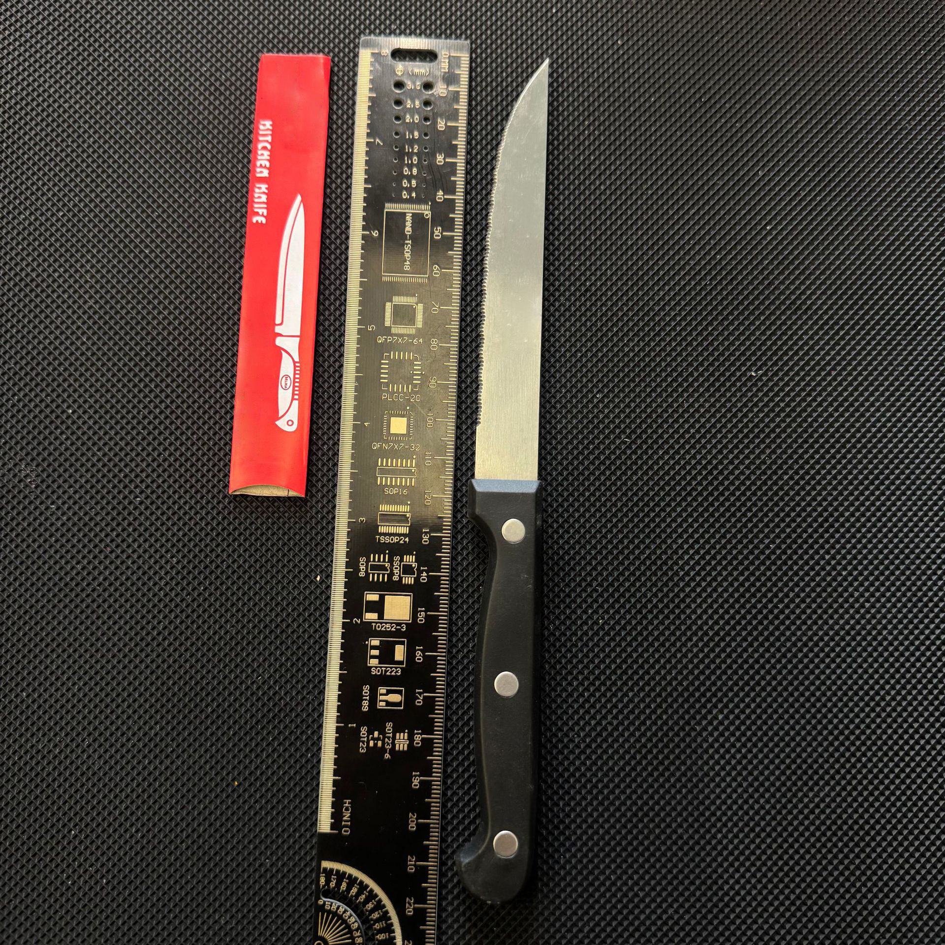 Sharp stainless steel fruit knives, serrated Western dining knives, Western steak knives, hotel and restaurant tableware knives in stock Specification drawing
