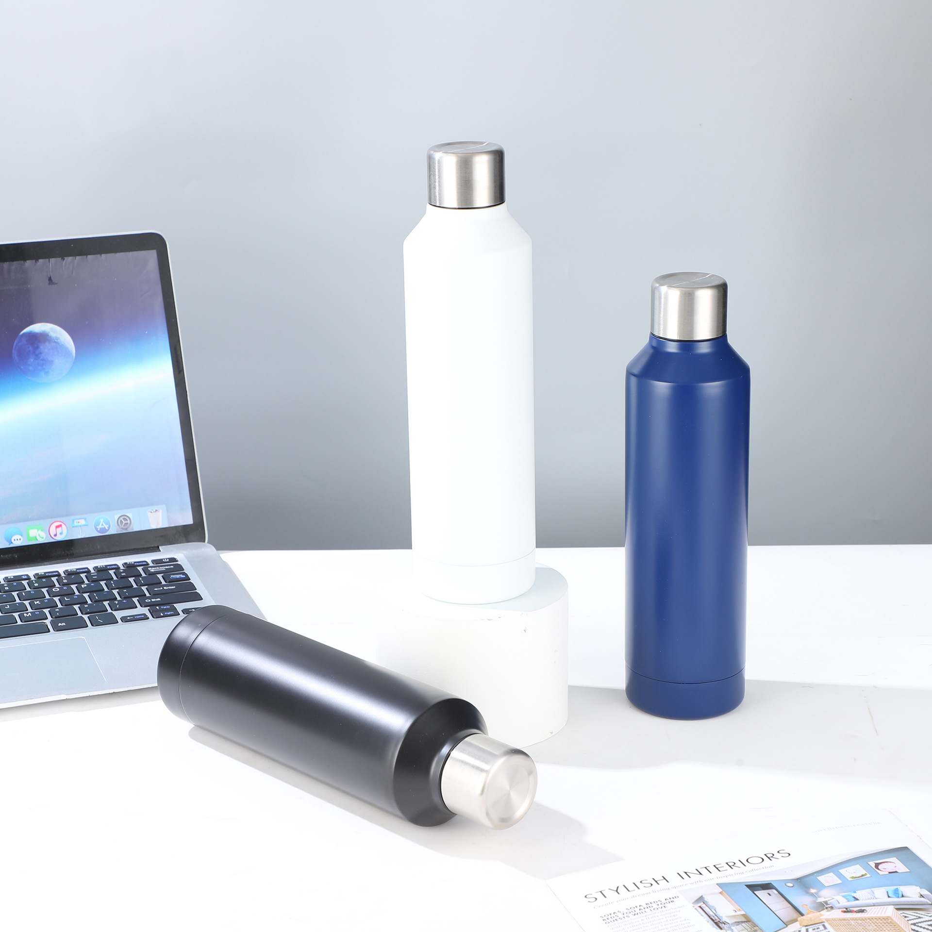 Simple 304 stainless steel insulated cup, outdoor portable large-capacity sports water bottle, car portable small-mouthed cola bottle details Picture